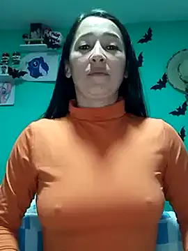 emilypoppy3 online show from February 3, 12:25 pm