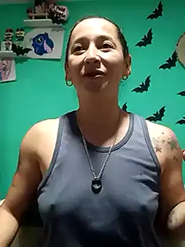 emilypoppy3 online show from February 11, 3:40 am