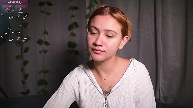 IsabellaFerreiraa online show from December 30, 1:47 pm