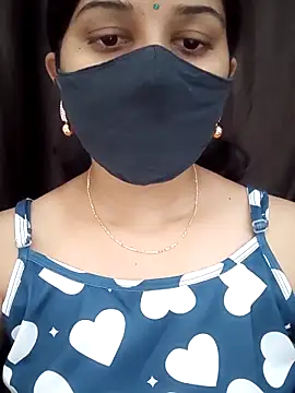 Snapshot of Angleannie chatting on November 20, 1:00 pm Angleannie online show from November 20, 1:00 pm