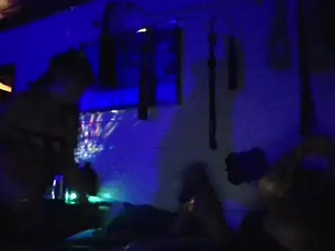 DonnieNChrystalswing online show from February 8, 6:33 am