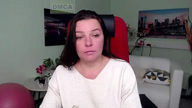 Lily flower7 online show from November 26, 10:05 am