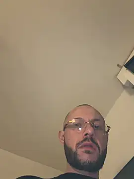 Guitccch online show from February 26, 8:30 pm