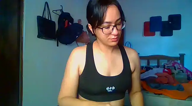 Snapshot of brittanycheeks chatting on March 19, 2:46 pm brittanycheeks online show from March 19, 2:46 pm