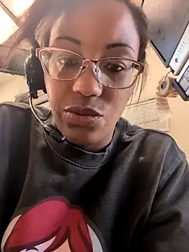 samone9 online show from March 28, 1:00 pm