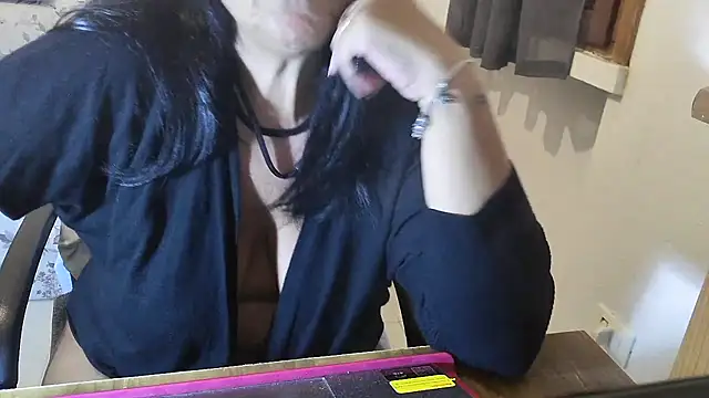 Snapshot of 45marina45 chatting on November 7, 8:36 am 45marina45 online show from November 7, 8:36 am