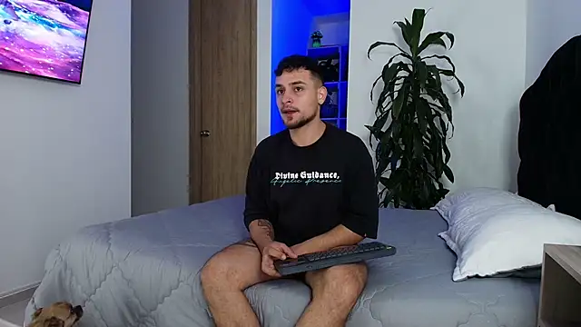 Aron-santoro online show from April 18, 3:10 am