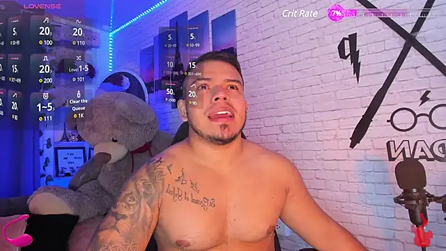 Snapshot of Naughty_Charly chatting on January 21, 12:07 pm Naughty Charly online show from January 21, 12:07 pm