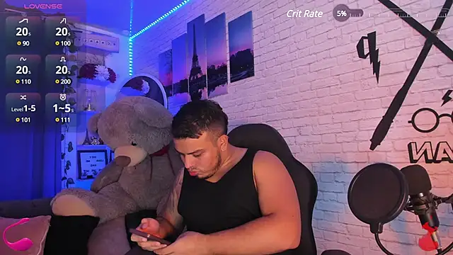 Snapshot of Naughty_Charly chatting on January 21, 9:15 pm Naughty Charly online show from January 21, 9:15 pm