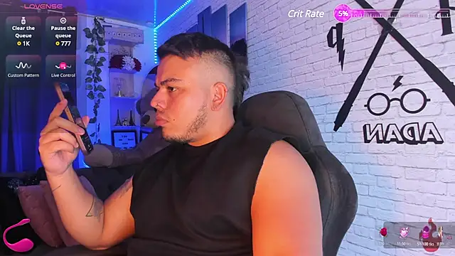 Snapshot of Naughty_Charly chatting on February 9, 2:07 pm Naughty Charly online show from February 9, 2:07 pm