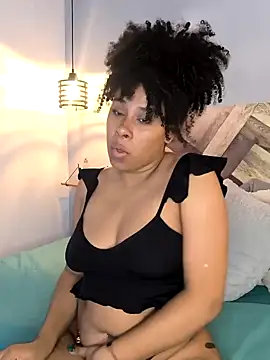 EmmilyBrant online show from March 16, 2:10 am