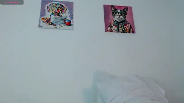 Snapshot of lilith_luv chatting on November 18, 4:39 am lilith luv online show from November 18, 4:39 am