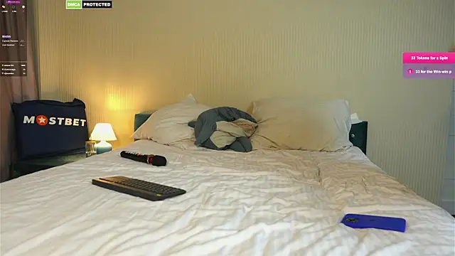 friendsurdreams online show from December 21, 9:25 pm