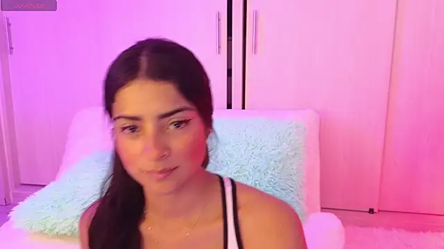 Yues050600 online show from December 8, 12:40 am