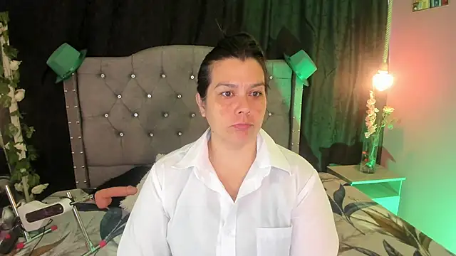 martina foxy  online show from March 18, 11:41 am