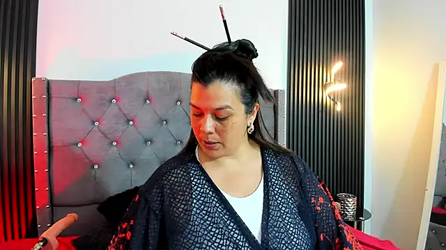 martina foxy  online show from September 12, 12:05 pm