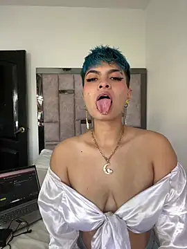 Snapshot of ivanna_rivera chatting on January 16, 2:19 pm ivanna rivera online show from January 16, 2:19 pm