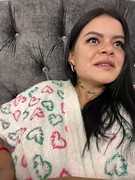 Snapshot of ivanna_rivera chatting on January 27, 8:39 pm ivanna rivera online show from January 27, 8:39 pm