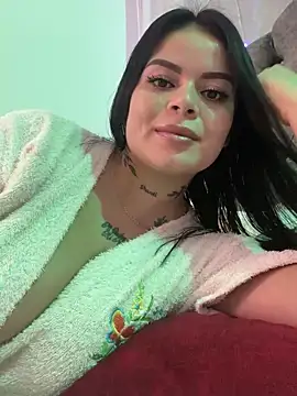 Snapshot of ivanna_rivera chatting on March 11, 8:09 pm ivanna rivera online show from March 11, 8:09 pm