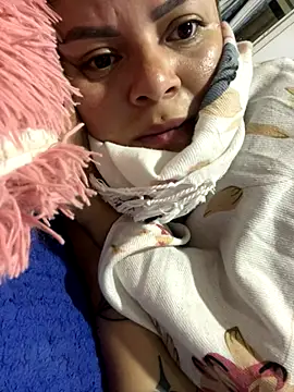 Snapshot of ivanna_rivera chatting on September 28, 12:27 am ivanna rivera online show from September 28, 12:27 am