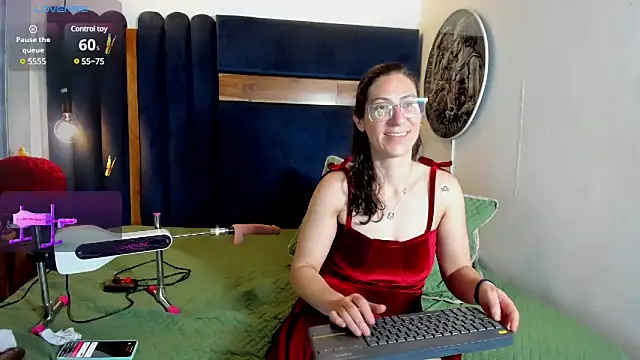 Snapshot of Andromeda-jade chatting on December 8, 6:01 am Andromeda-jade online show from December 8, 6:01 am