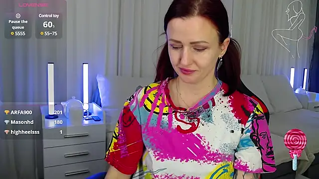 Snapshot of ElisaJane chatting on January 15, 1:34 am ElisaJane online show from January 15, 1:34 am