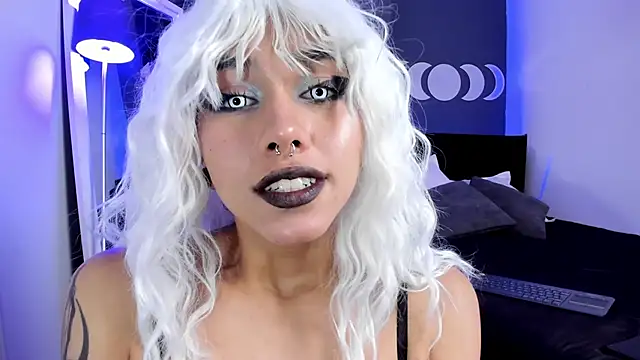 Raven Witch  online show from January 12, 8:47 pm