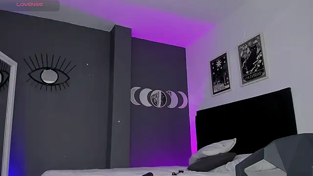 Raven Witch  online show from March 8, 12:11 am