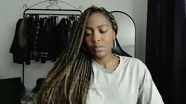 Snapshot of marisilva_br chatting on January 12, 5:11 pm marisilva br online show from January 12, 5:11 pm
