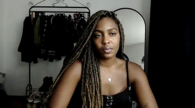 Snapshot of marisilva_br chatting on January 13, 11:38 pm marisilva br online show from January 13, 11:38 pm