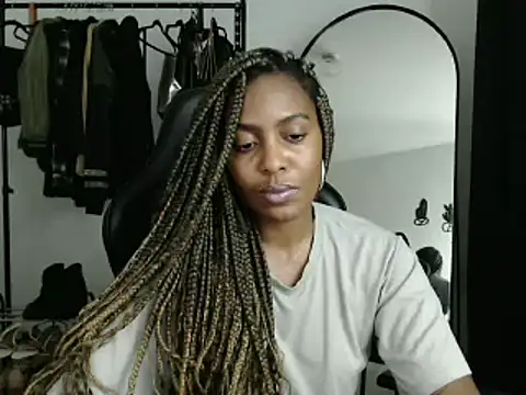 Snapshot of marisilva_br chatting on January 17, 2:29 am marisilva br online show from January 17, 2:29 am