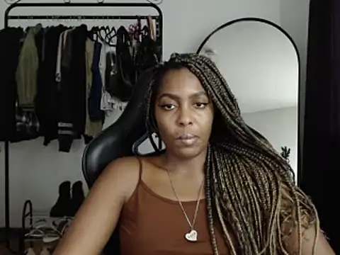 Snapshot of marisilva_br chatting on January 21, 6:45 pm marisilva br online show from January 21, 6:45 pm