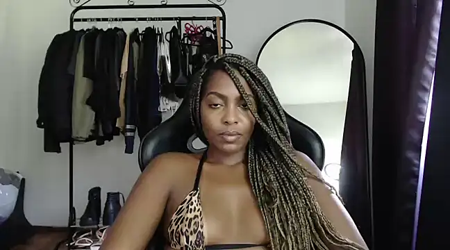 Snapshot of marisilva_br chatting on February 9, 7:19 pm marisilva br online show from February 9, 7:19 pm