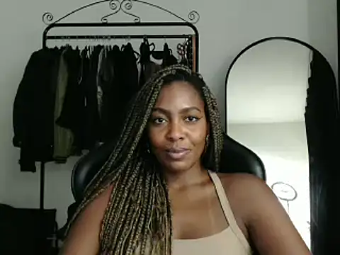 Snapshot of marisilva_br chatting on February 19, 3:28 am marisilva br online show from February 19, 3:28 am