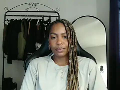 Snapshot of marisilva_br chatting on March 8, 3:45 pm marisilva br online show from March 8, 3:45 pm