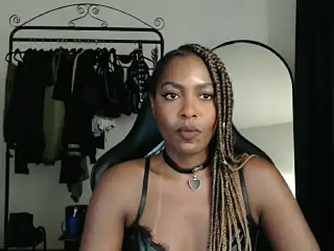 Snapshot of marisilva_br chatting on March 9, 11:03 pm marisilva br online show from March 9, 11:03 pm