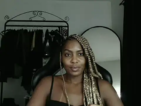 Snapshot of marisilva_br chatting on March 19, 3:41 am marisilva br online show from March 19, 3:41 am
