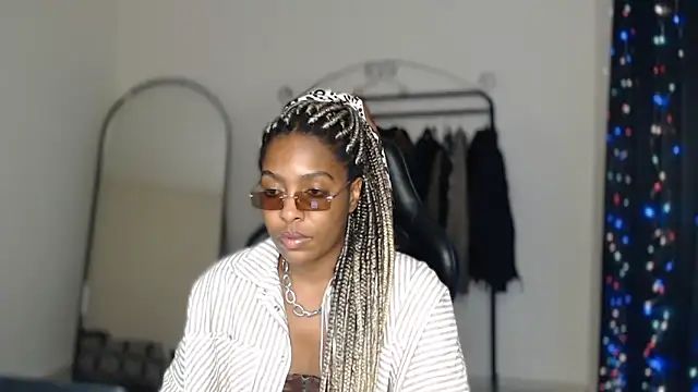 Snapshot of marisilva_br chatting on September 12, 11:26 pm marisilva br online show from September 12, 11:26 pm