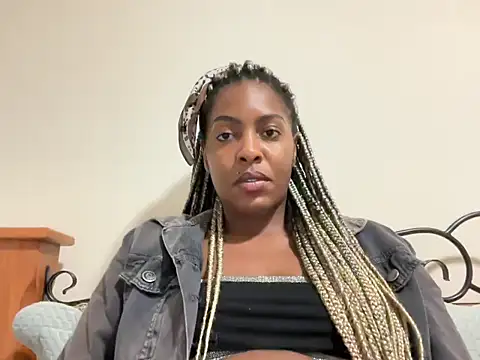 Snapshot of marisilva_br chatting on September 24, 12:36 am marisilva br online show from September 24, 12:36 am