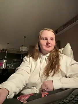 Snapshot of GingerSnap33 chatting on March 15, 3:07 am GingerSnap33 online show from March 15, 3:07 am