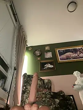 Snapshot of GingerSnap33 chatting on March 22, 5:17 am GingerSnap33 online show from March 22, 5:17 am