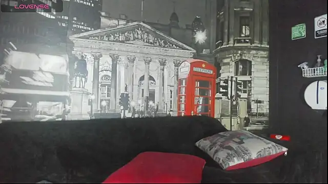 Snapshot of CloeRodriguez chatting on May 11, 8:39 pm CloeRodriguez online show from May 11, 8:39 pm