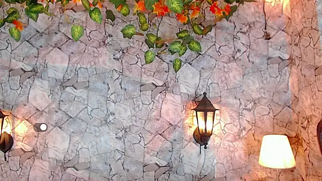 SexyJuliii21 online show from December 8, 2:28 am