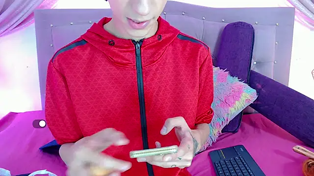 SexyJuliii21 online show from January 10, 2:46 am