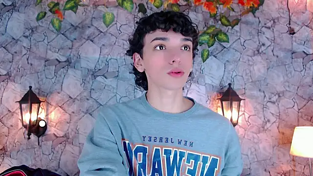 SexyJuliii21 online show from January 12, 3:39 am