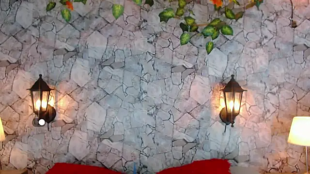 SexyJuliii21 online show from January 13, 9:42 pm