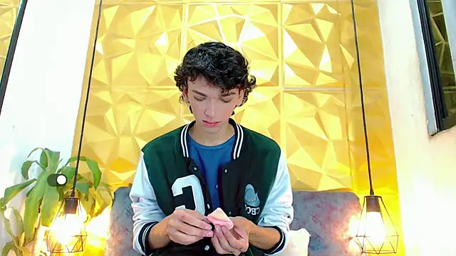 SexyJuliii21 online show from January 20, 3:04 am