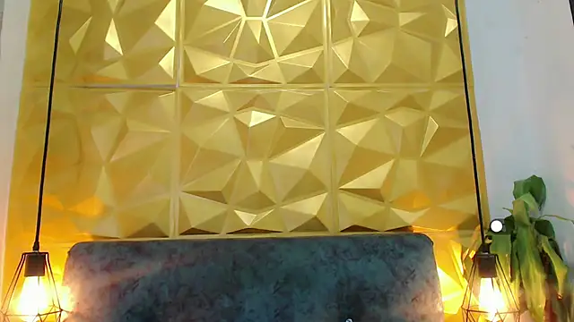 SexyJuliii21 online show from February 7, 9:47 am