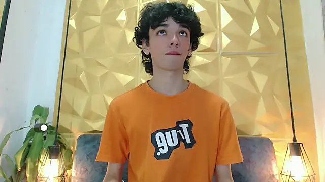 SexyJuliii21 online show from February 11, 3:51 pm