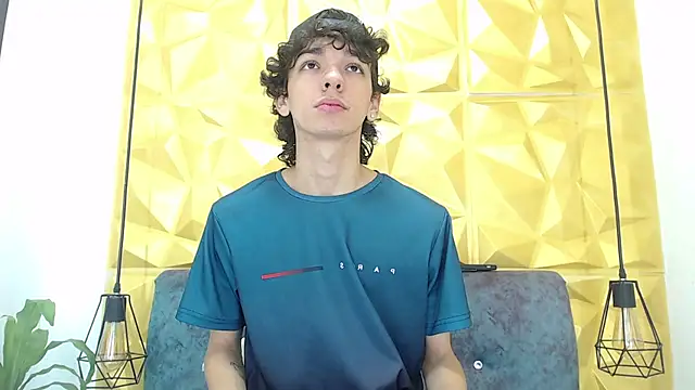 SexyJuliii21 online show from March 3, 3:41 am